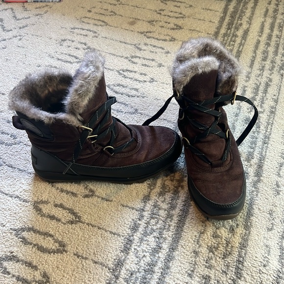 NWOT Sorel waterproof boots - Picture 2 of 6
